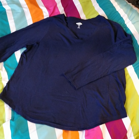 EveryWear Petite Navy V-Neck Long Sleeve Tee - Picture 2 of 4